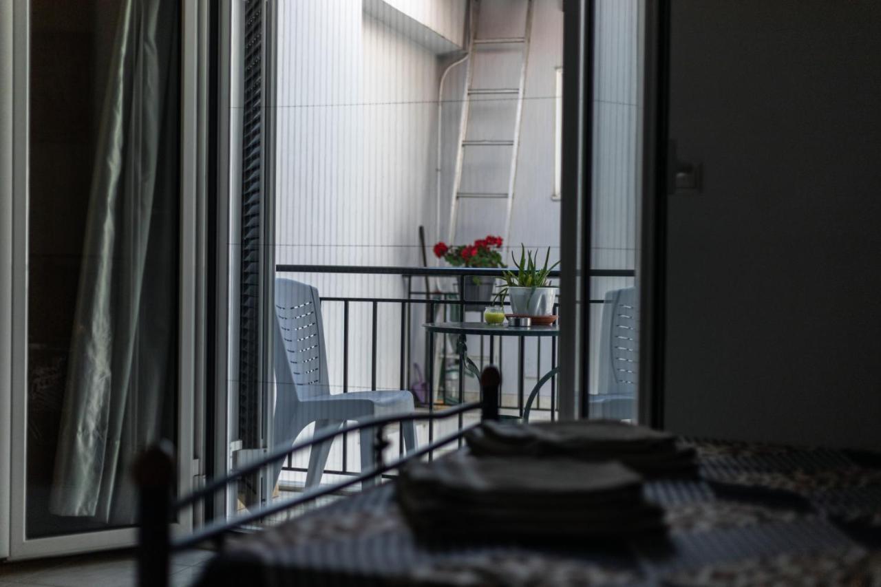 Central Cozy Apartment Sparta Exterior foto